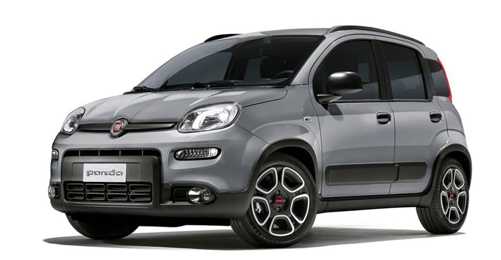 fiat-panda-city-life-hybrid-2024-migliori-city-car-2024 Fiat Panda City Life Hybrid 2024, una delle migliori city car 2024 con motore ibrido MHEV, ideale per la città